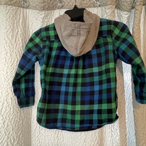 💚💙Super cute and cozy 3T boys button up hooded flannel shirt jacket! - Picture 4 of 4